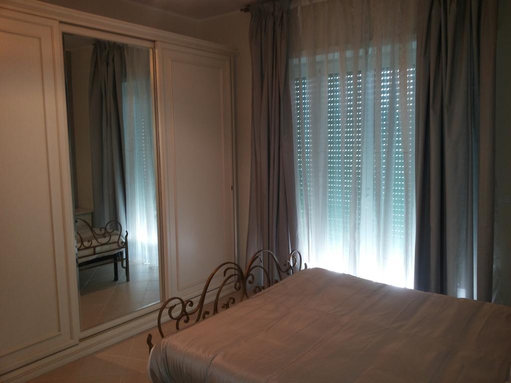 Bed and Breakfast Il Giglio Marino à Gaète Chambre photo